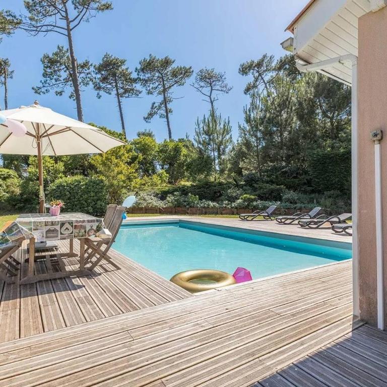 Villa avec piscine - 10 pers. - FR-1-878-61 - Villa - 4