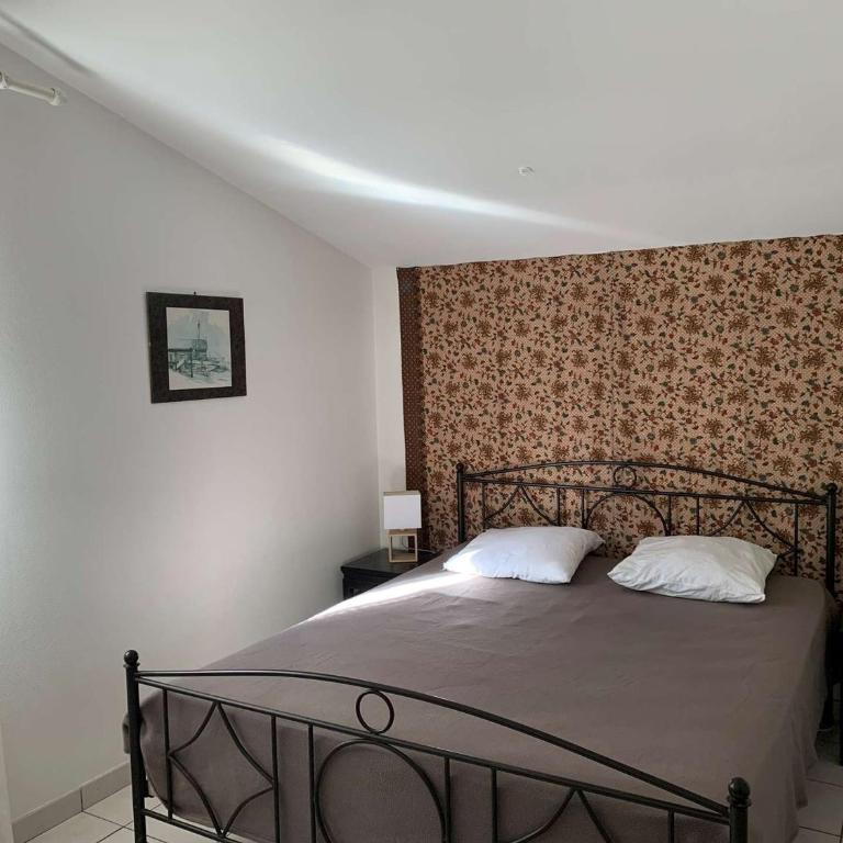 Villa avec piscine - 10 pers. - FR-1-878-61 - Villa - 17