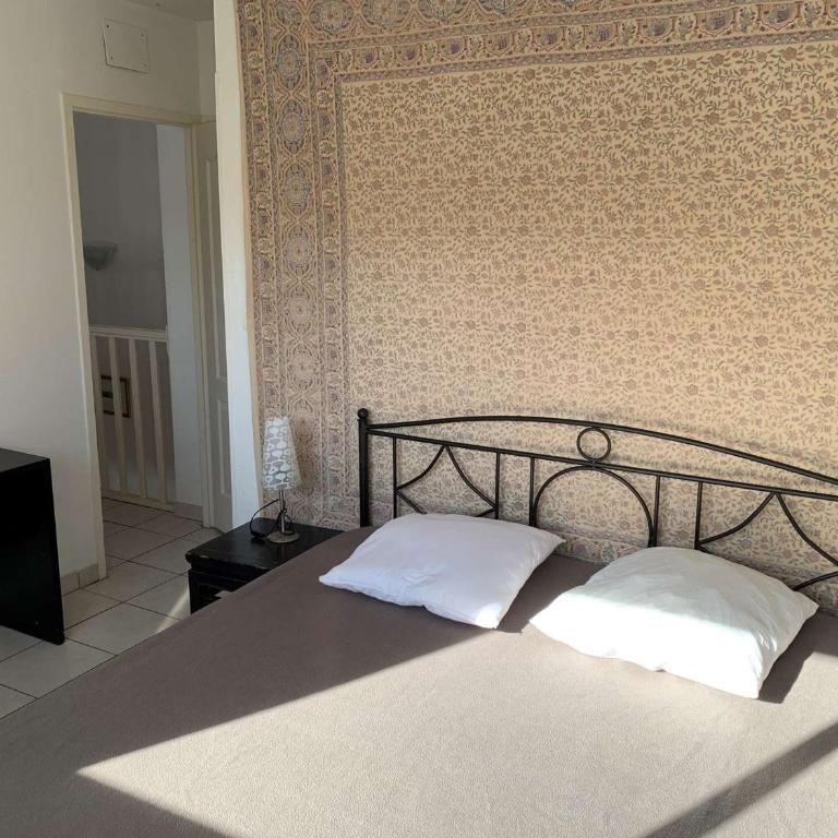 Villa avec piscine - 10 pers. - FR-1-878-61 - Villa - 21