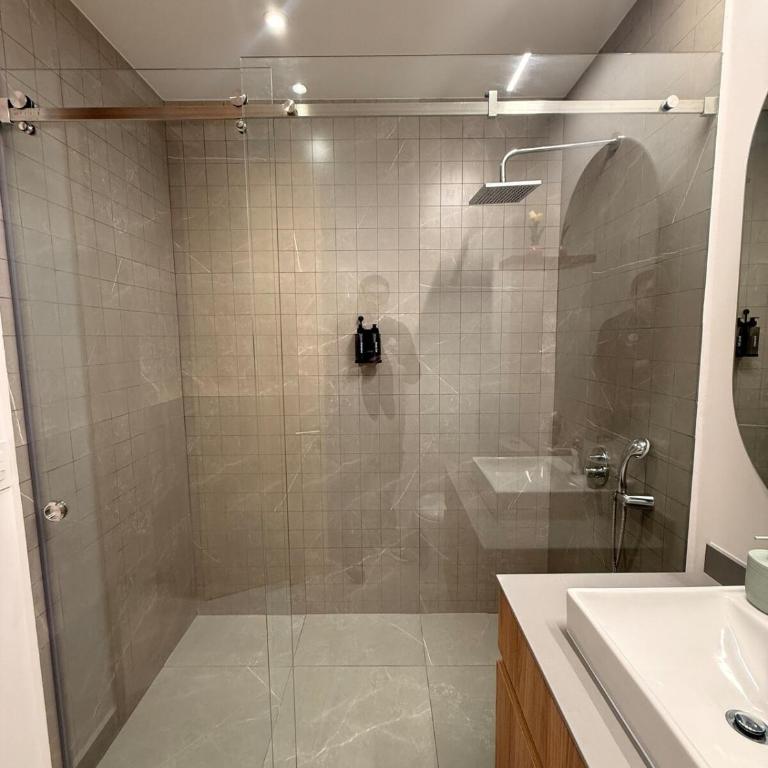 Qanvas Building Beautiful Luxury Suite La Carolina - One-Bedroom Apartment - 12