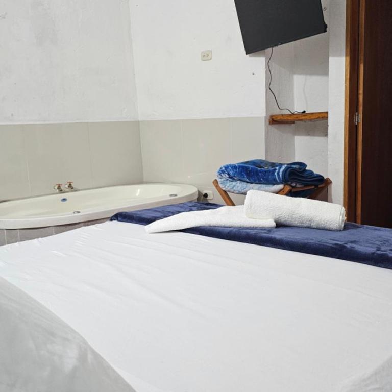 HOSTERÍA BRISAS DEL RÍO - Suite Estándar - 6