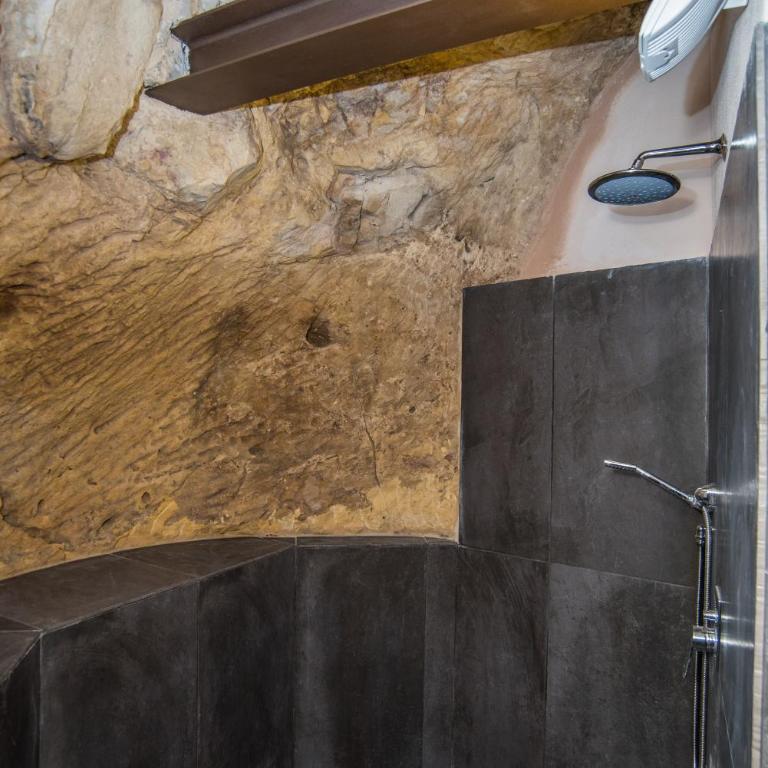Palazzo Degli Olivi - Appartamento su 2 Livelli - 13