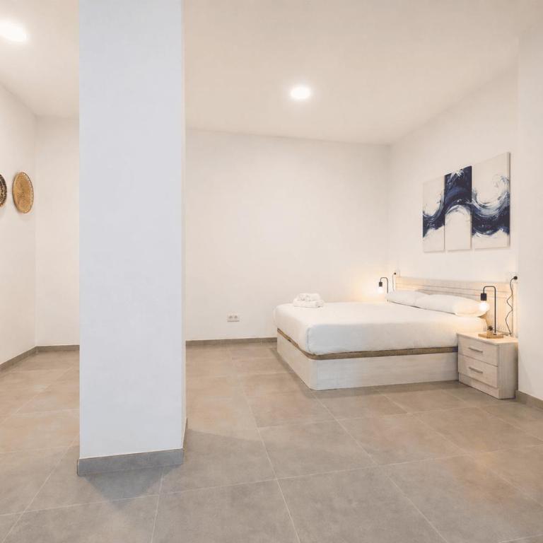 Cosy studio near AVE station - Apartamento - 14