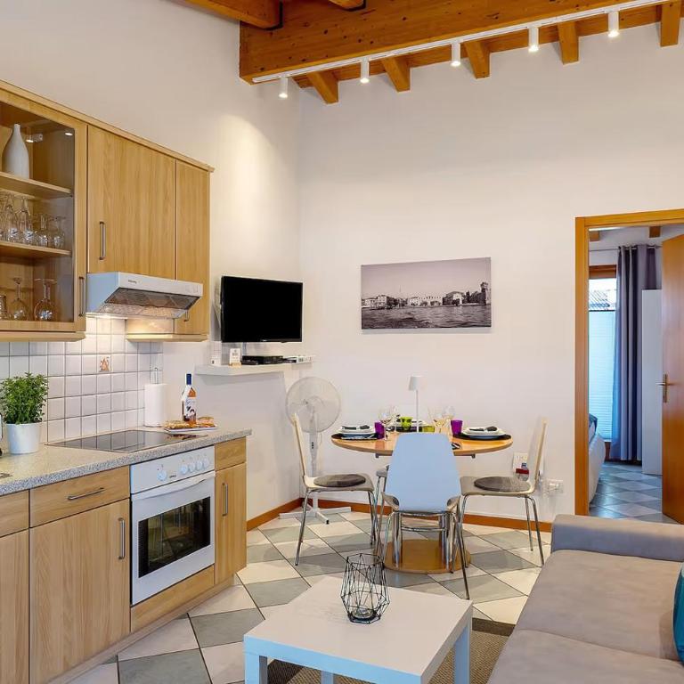 Apart Dina Lazise - Garten, Klima, Pool, Parkplatz, WIFI - Appartamento con Vista Giardino - 5