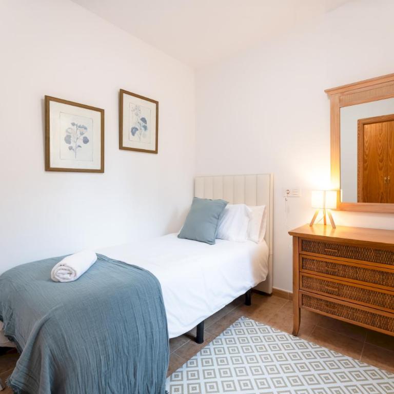 Cosy 2 Bed set in a quiet street of Los Boliches - Pass the Keys - Apartamento - 3