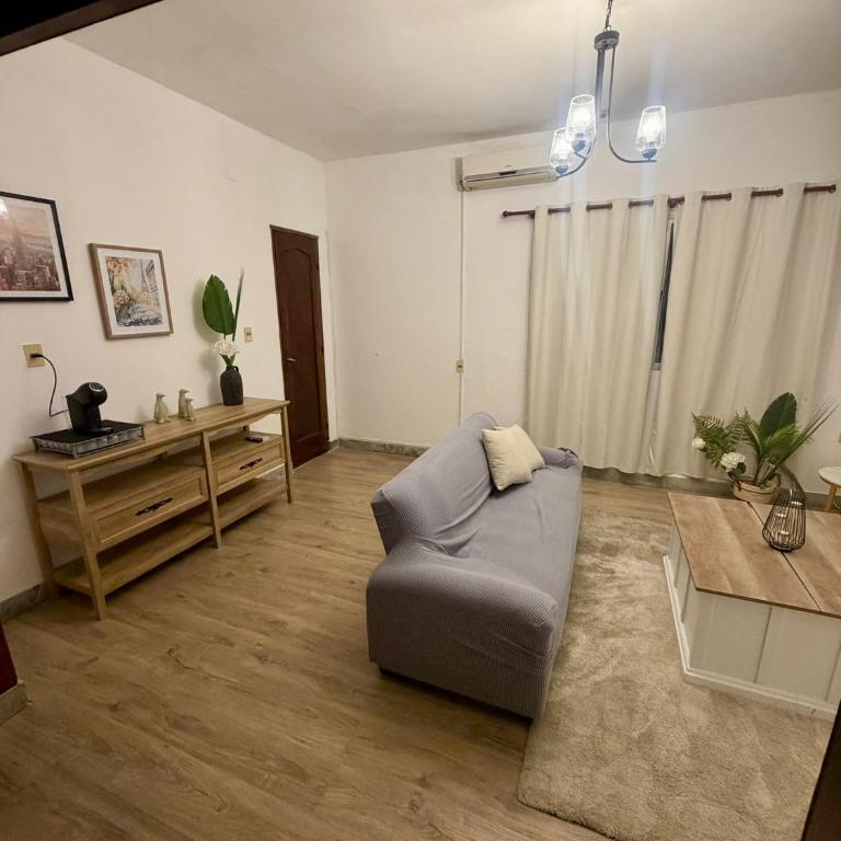 Casa pasos de Tres Cruces - Two-Bedroom Apartment - 11
