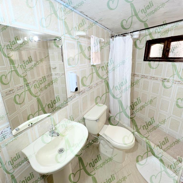 anyalihost - Double Room with Private Bathroom - 4