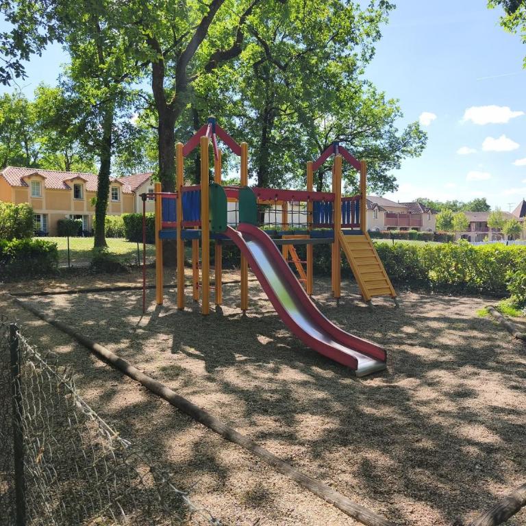 Le Cocon du lac, Duplex 5 pers, Piscine avec Jacuzzi, lac et pêche - Apartment with Garden View - 21