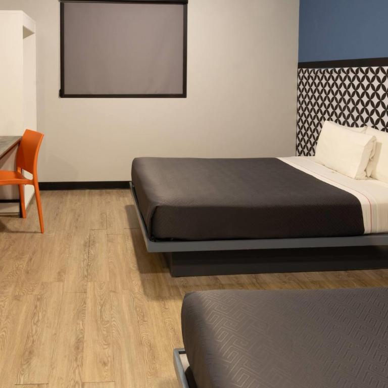 Hotel MX forum buenavista CDMX, Trademark by Wyndham - Standard Queen Room with Two Queen Beds - Non-Smoking - 9