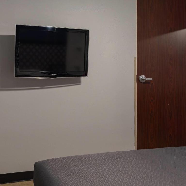 Hotel MX forum buenavista CDMX, Trademark by Wyndham - Superior Queen Room with Two Queen Beds - Non-Smoking - 10