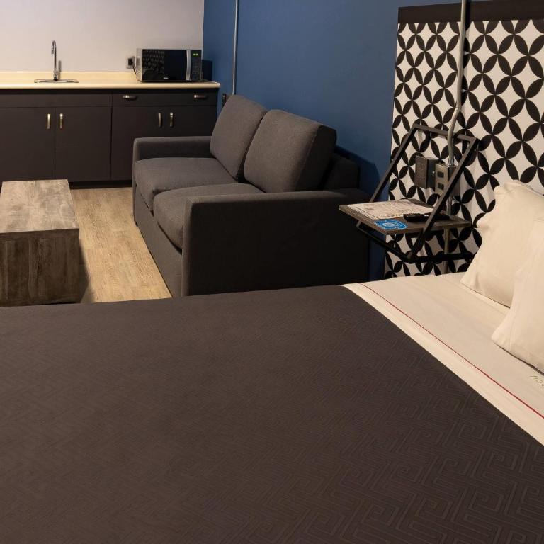 Hotel MX forum buenavista CDMX, Trademark by Wyndham - Queen Suite with Sofa Bed - Non-Smoking - 8