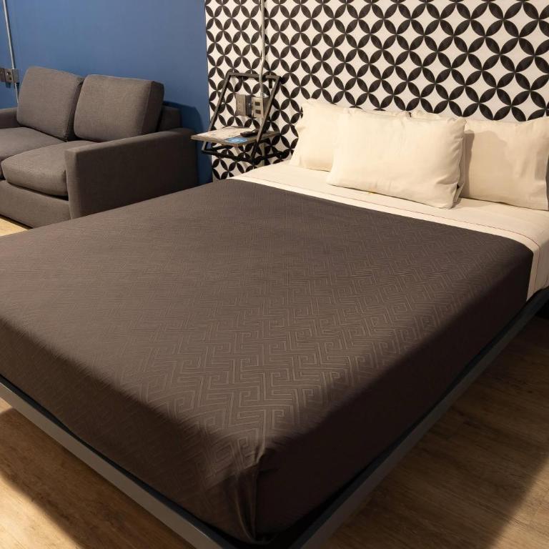 Hotel MX forum buenavista CDMX, Trademark by Wyndham - Queen Suite with Sofa Bed - Non-Smoking - 11