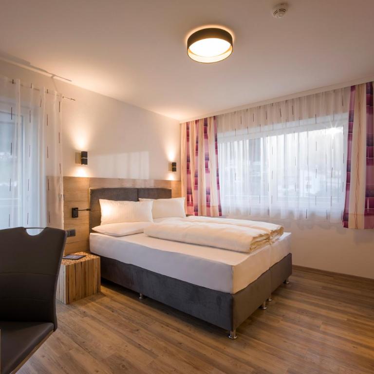 Aparthotel AlpTirol - Apartment mit 4 Schlafzimmern (Hochzillertal) - 3
