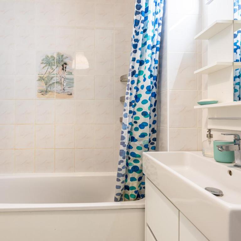 Appartement 4 personnes avec garage - Deluxe Apartment mit Balkon und 2 Schlafzimmern - 20