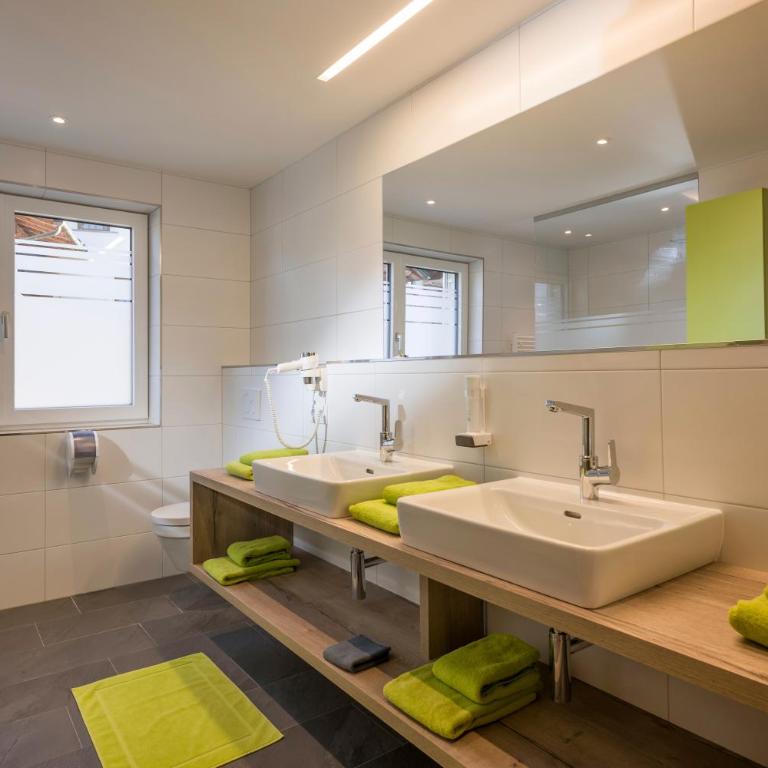 Aparthotel AlpTirol - Apartment mit 3 Schlafzimmern (Dorfplatzl) - 2