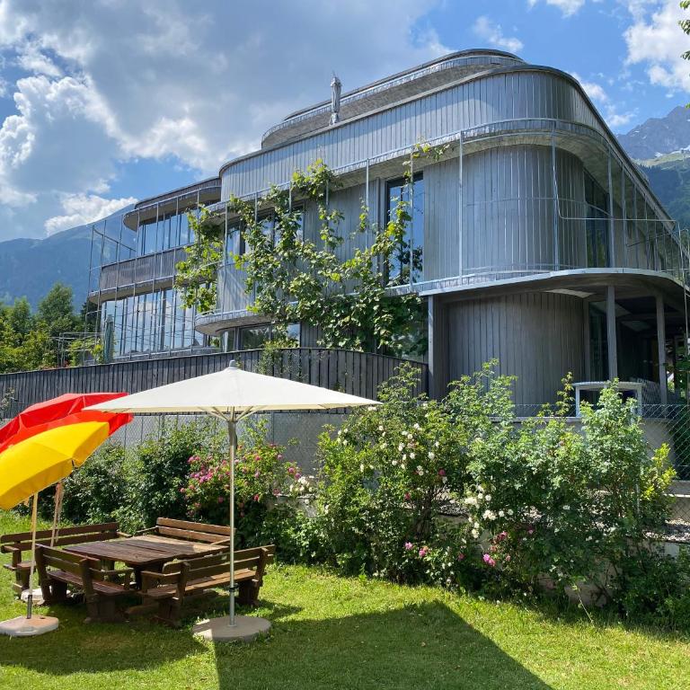 Holidayhome OMYXL - Appartamento con 2 Camere da Letto, Balcone e Terrazza - 2