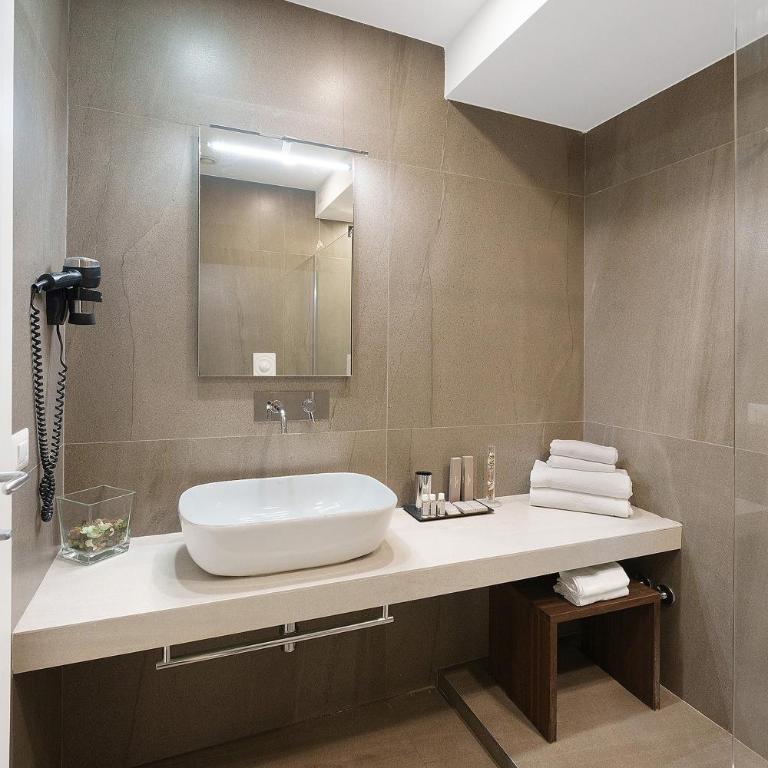Duomo Deluxe Apartments and Rooms - Camera Queen Standard - 9