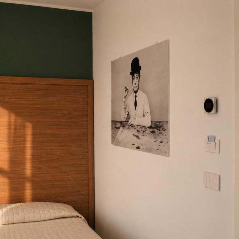 Colonna Suites Bari - Single Room with Private Bathroom - 4