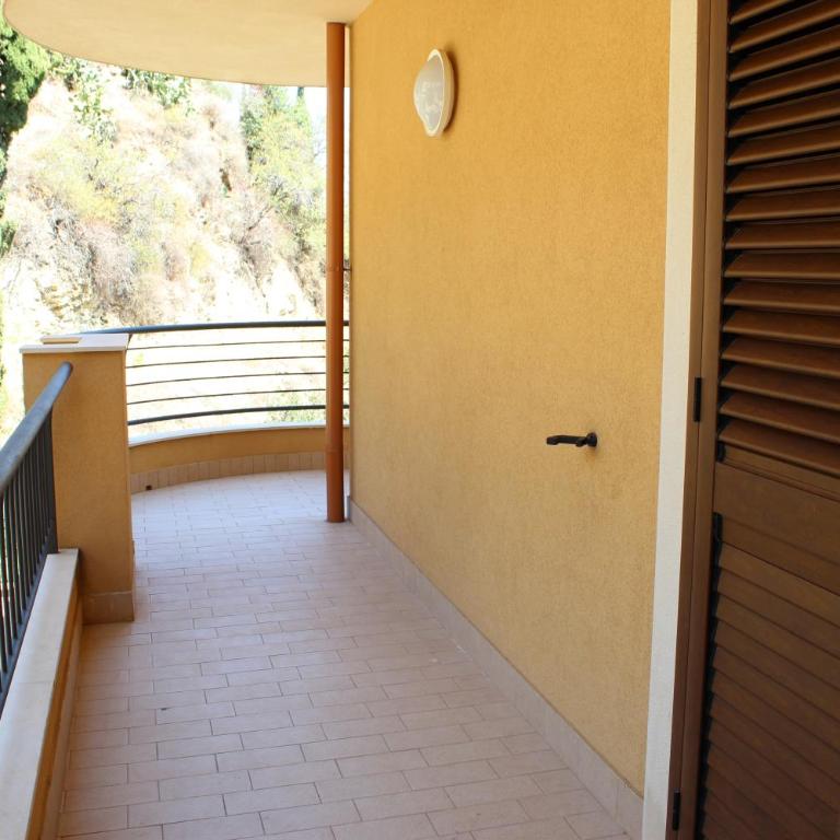 Mediterranean Apartment Pool & Parking - Appartamento - 45