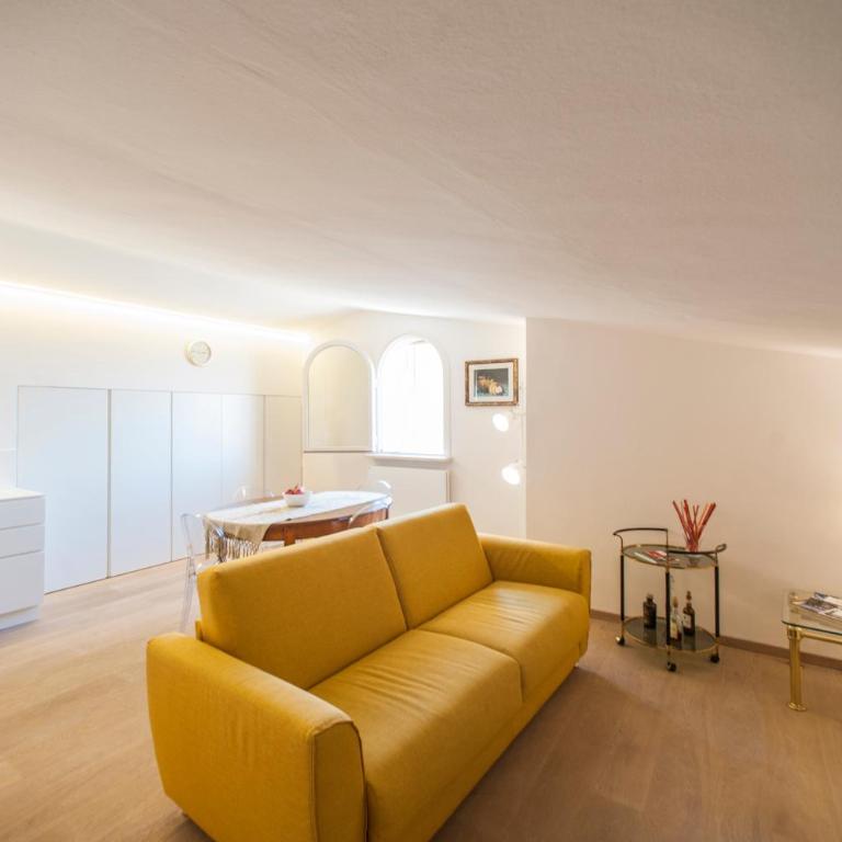 GuestHost - Exclusive Duomo View Apartment - Two-Bedroom Apartment - 8