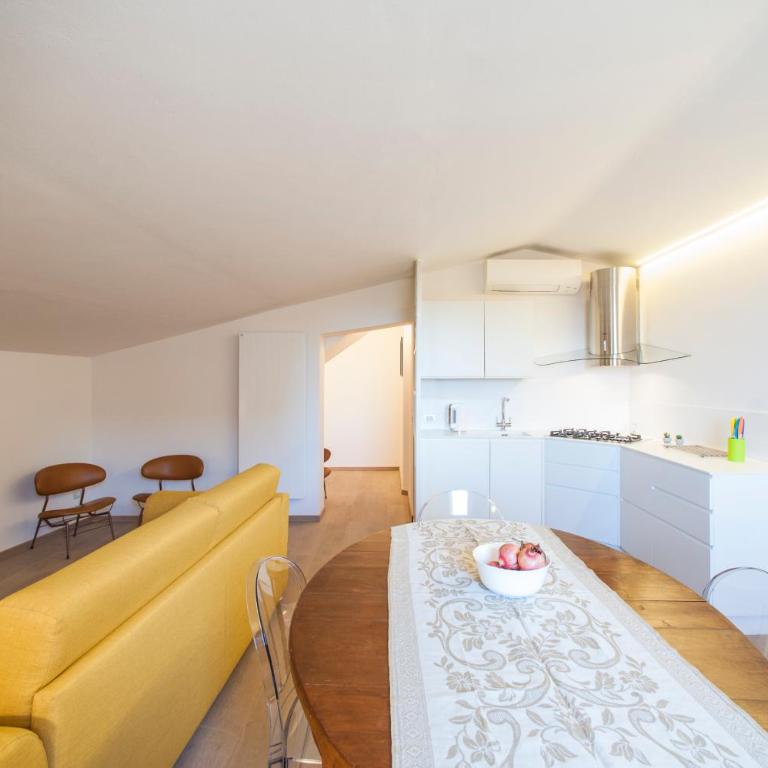 GuestHost - Exclusive Duomo View Apartment - Two-Bedroom Apartment - 9