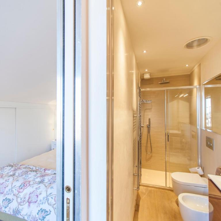 GuestHost - Exclusive Duomo View Apartment - Two-Bedroom Apartment - 32