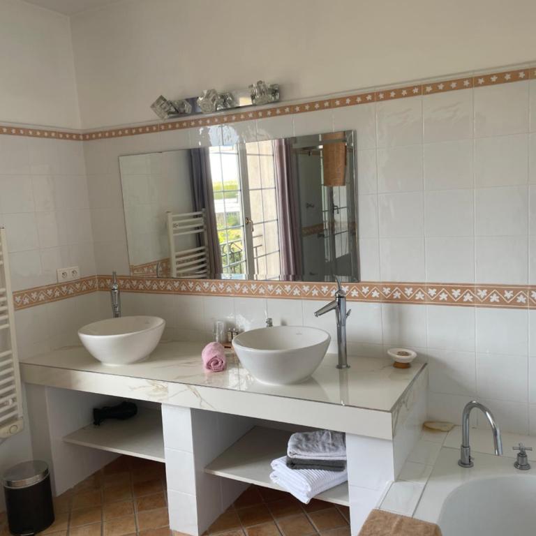 Chambre d'hôtes "La Bastide des Eucalyptus" - Suite - 1