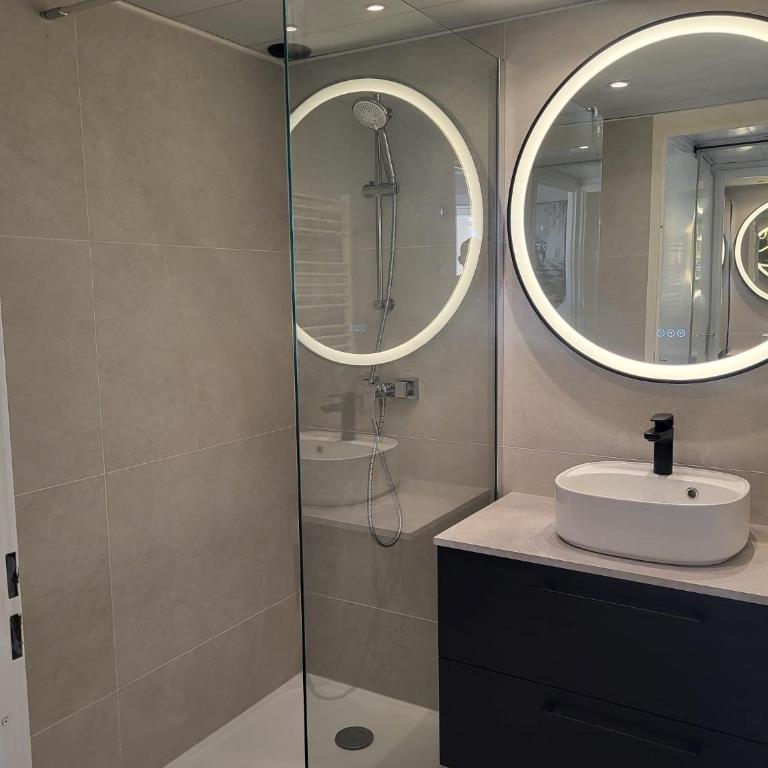 Cozy Apartment sea view Air Cond Renovated in 2026 - Appartement - Vue sur Mer - 5