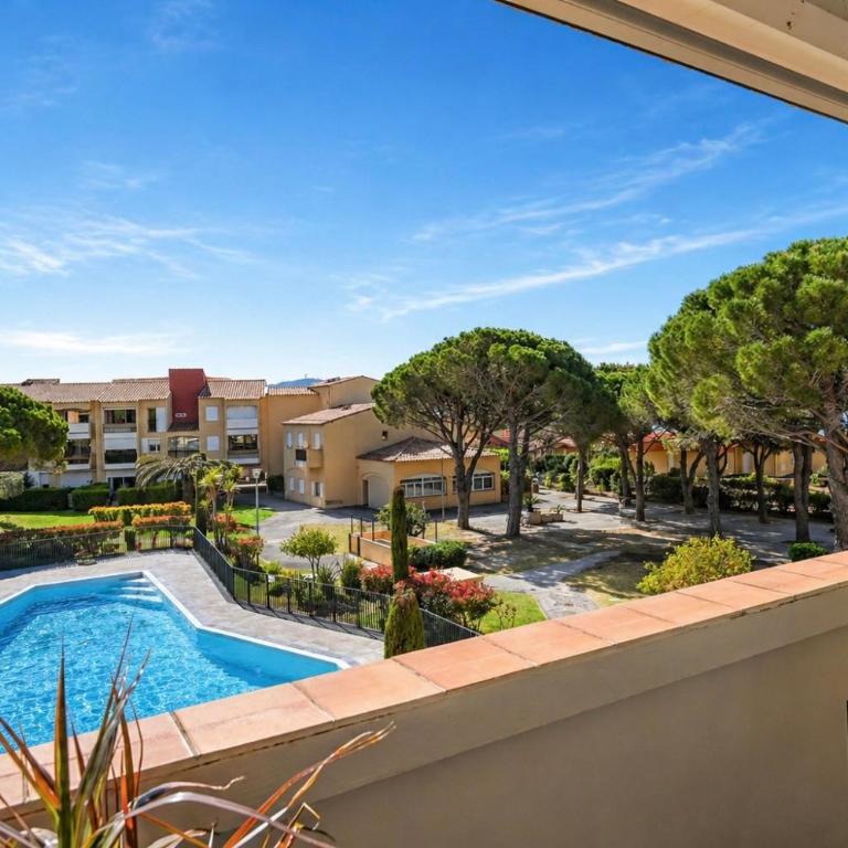 Appartement 4 Pers Piscine, Cassis - Two-Bedroom Deluxe Apartment with Garden View - 2