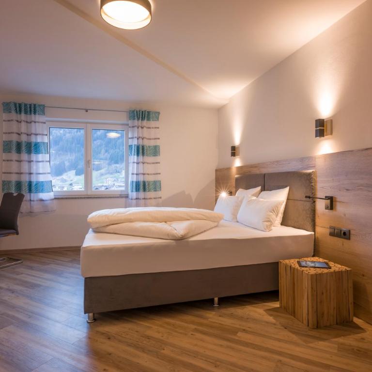 Aparthotel AlpTirol - Apartment mit 2 Schlafzimmern (Berg Deluxe) - 1