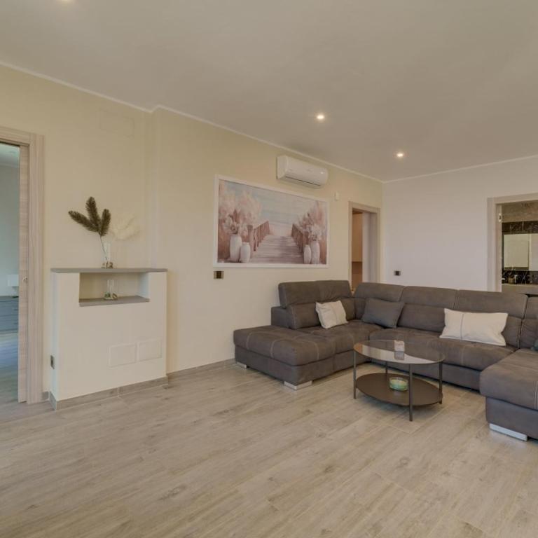 Luxury Liam Villa with Pool and Sea View - Goelba - Villa - 18