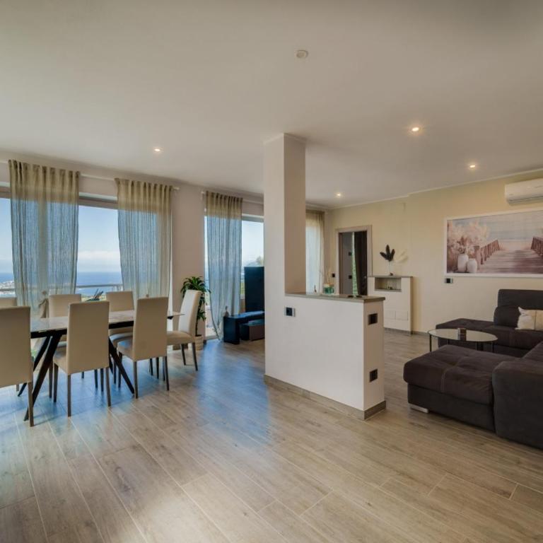 Luxury Liam Villa with Pool and Sea View - Goelba - Villa - 15