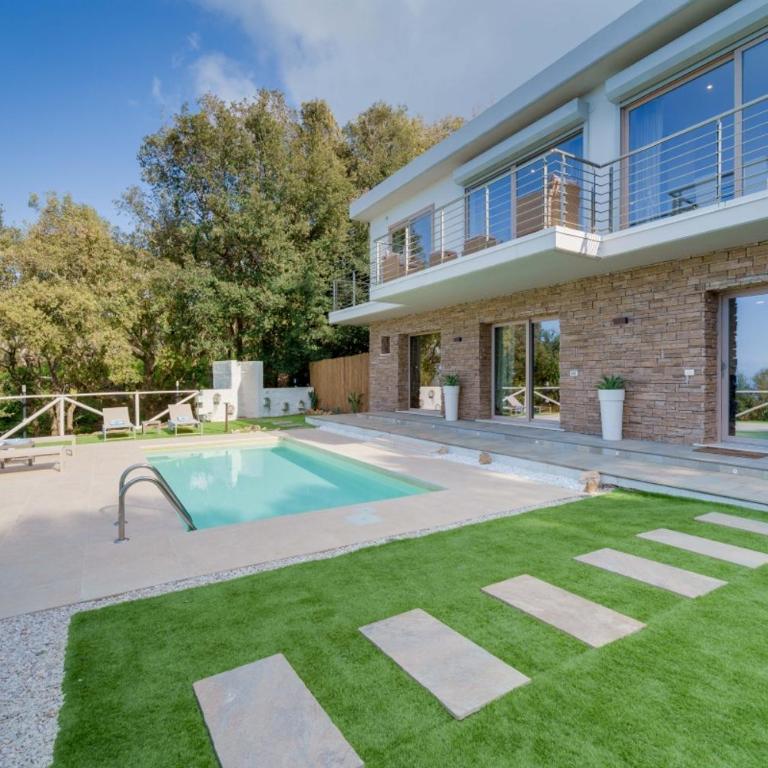 Luxury Liam Villa with Pool and Sea View - Goelba - Villa - 32