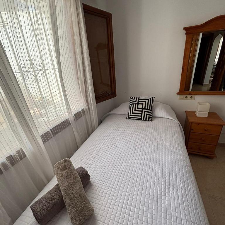 Apartamento con jardín, piscina y parking - Apartamento de 2 dormitorios - 2