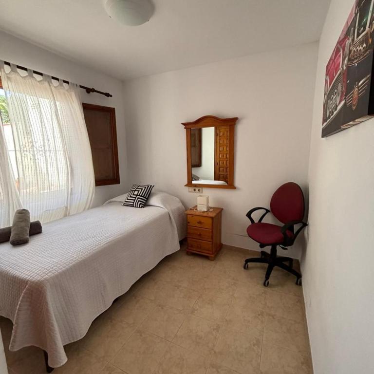 Apartamento con jardín, piscina y parking - Apartamento de 2 dormitorios - 3