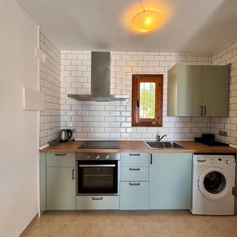Apartamento con jardín, piscina y parking - Apartamento de 2 dormitorios - 21