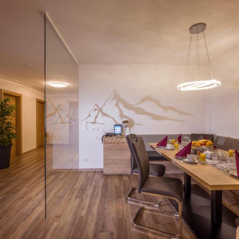 Aparthotel AlpTirol - Apartment mit 2 Schlafzimmern und Balkon (Kristall) - 2