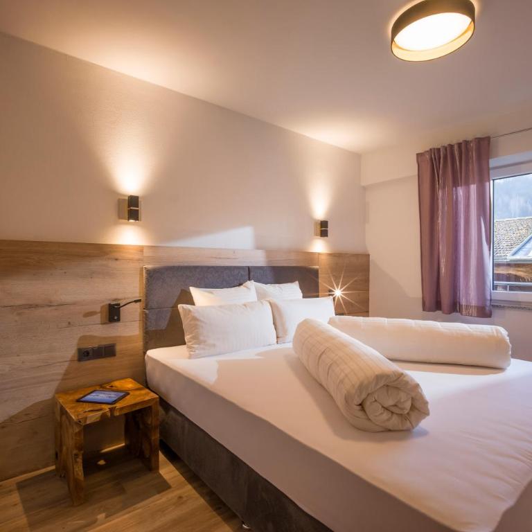Aparthotel AlpTirol - Apartment mit 2 Schlafzimmern und Balkon (Kristall) - 1