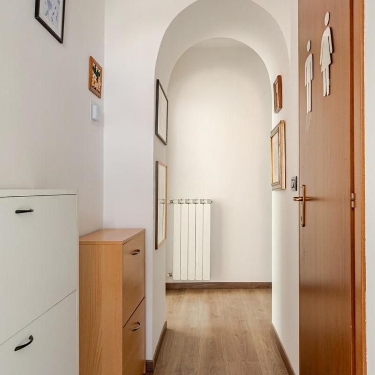 Comfort & Space with Parking near Center Trieste - Appartamento con 1 Camera da Letto - 16