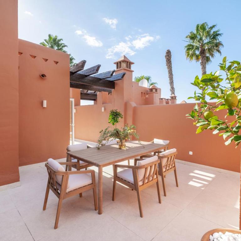 Luxury 4-Bedroom Villa Puente Romano Golden Mile - Villa - 14