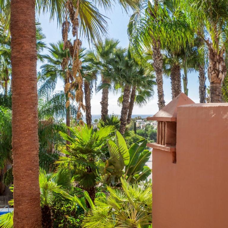 Luxury 4-Bedroom Villa Puente Romano Golden Mile - Villa - 32