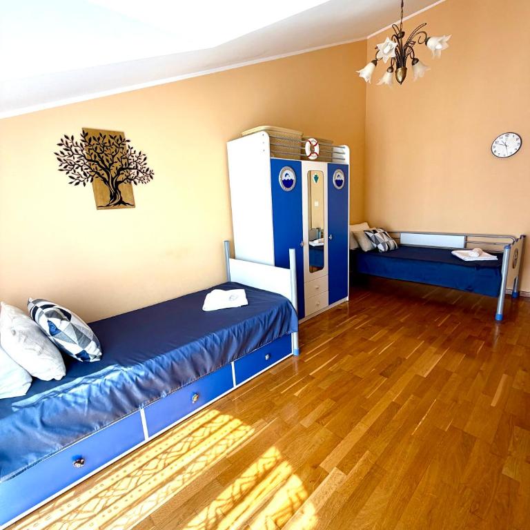 Villa Deluxe for 8 with Large Pool & Terrace - Apartman - 37