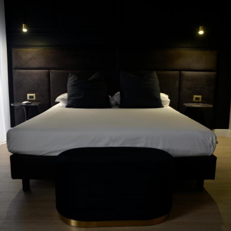 HT Room Spa & Suite - Camera Queen con Vasca Idromassaggio - 1