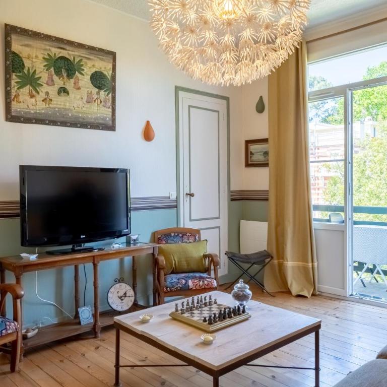 Villa Athena, T2 Ville D'hiver - Superior Apartment mit 1 Schlafzimmer und Balkon - 2