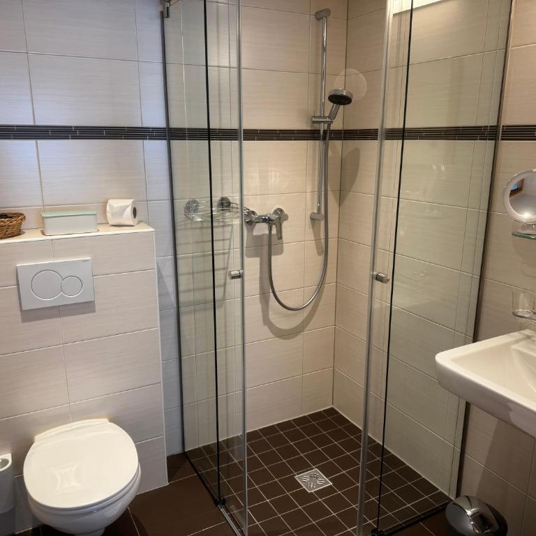 Grünwaldhof - Doppelzimmer mit Balkon - 7