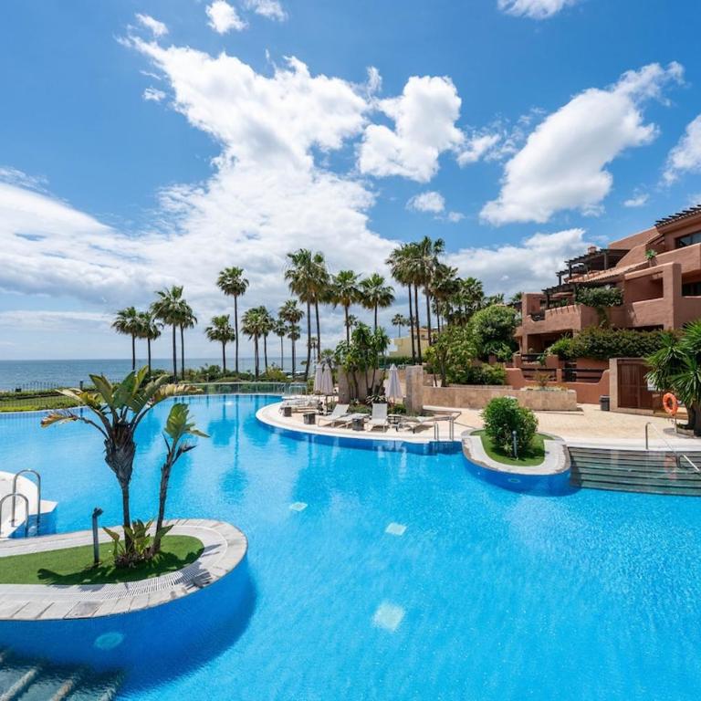 Estepona, Marbella, Malaga - Apartamento de 3 dormitorios - 41