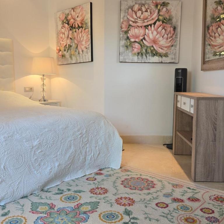 Estepona, Marbella, Malaga - Apartamento de 3 dormitorios - 68