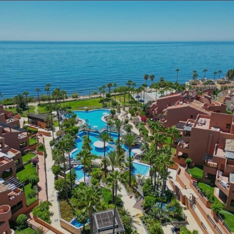 Estepona, Marbella, Malaga - Apartamento de 3 dormitorios - 70