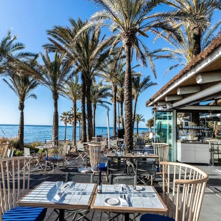 Estepona, Marbella, Malaga - Apartamento de 3 dormitorios - 88
