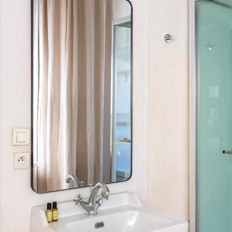 Habitat Parisien - Quatre Septembre Choiseul Opera - Appartement - 33